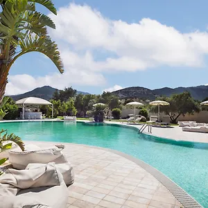 Отель Hotel San Teodoro, Сан-Теодоро