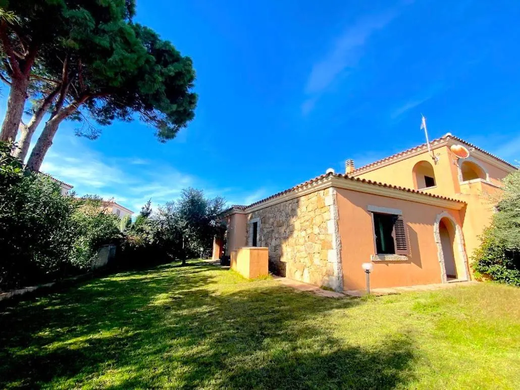 Semesterbostad Residence Almusura San Teodoro